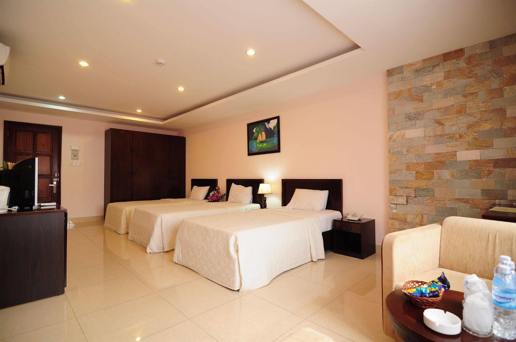 Phuoc Loc Tho 1 Hotel Ho Chi Minh Zewnętrze zdjęcie